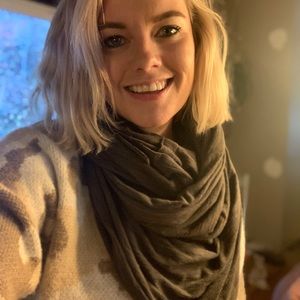 Olive Lululemon Infinity Snap Scarf Vinyasa Scarf